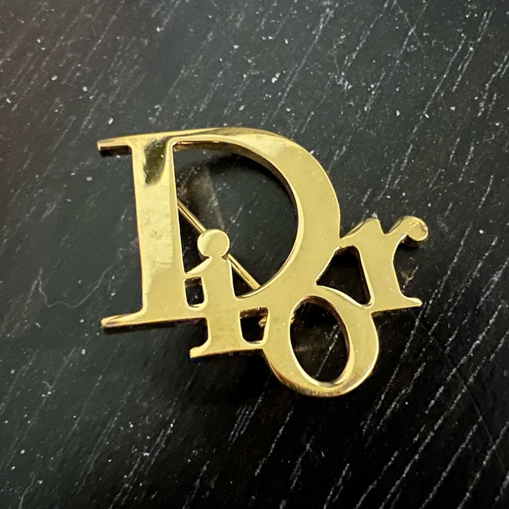 DIOR BROOCH